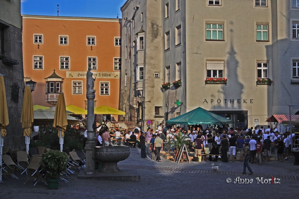 Unterer Stadplatz and the fountain